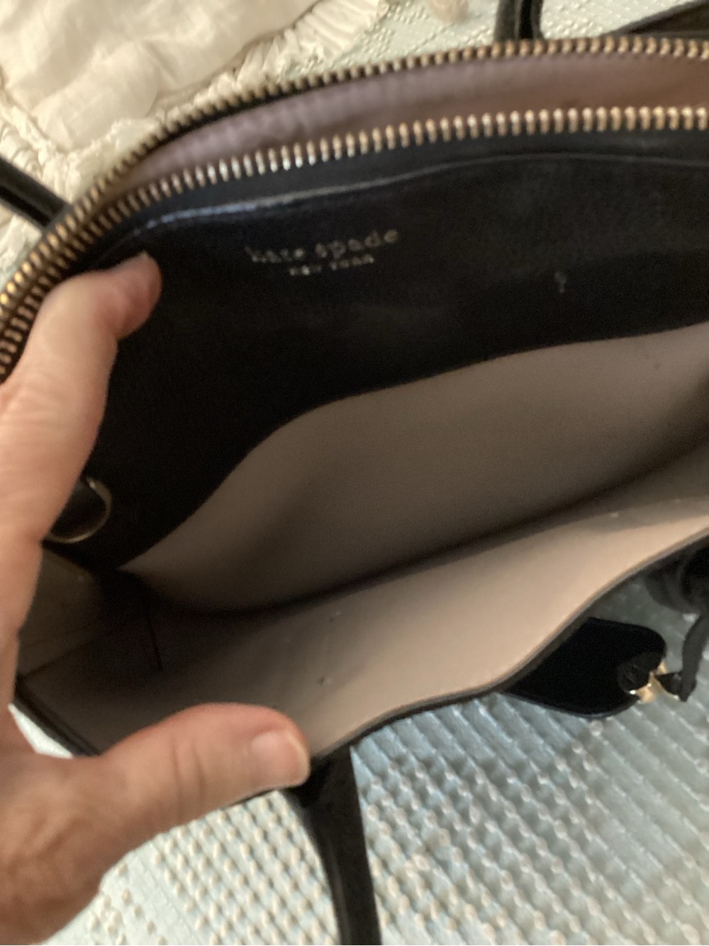 Kate Spade Tote - Picture 5 of 8
